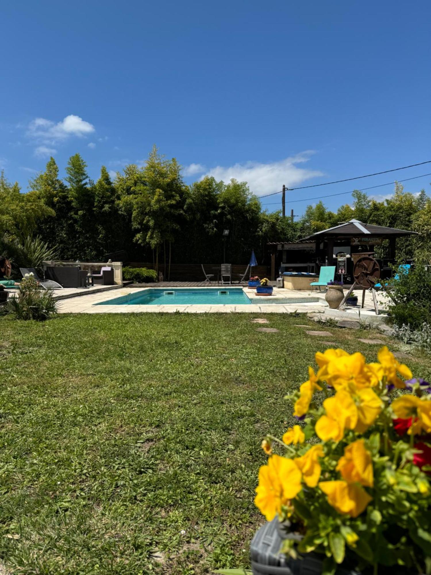 Les Bambous B&B Levens Exterior foto